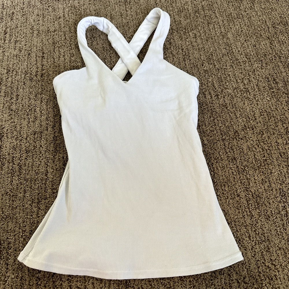 Alo yoga elevate tank white xs